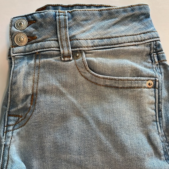 Hudson Jeans Ruby Short Mid Rise Size 26 - Picture 14 of 16